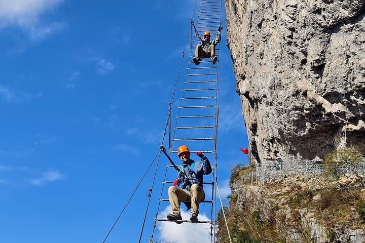 Zhangjiajie Via Ferrata & Tianmen Mountain 2-Day Explorer