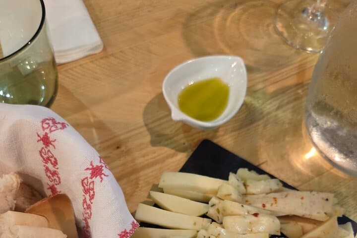 Vinho Verde Vineyard Tasting: Small-Group Tour from Northern Portugal photo 4