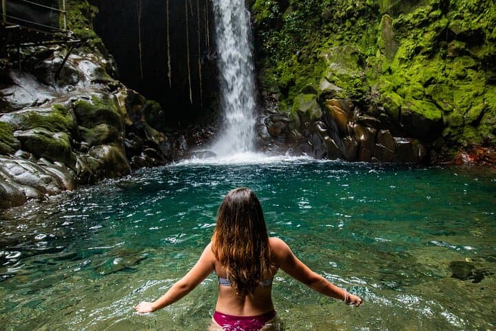 Rincón de la Vieja Hike, Hot Springs & Turquoise Waterfall — Guided Day Trip from Liberia photo 2