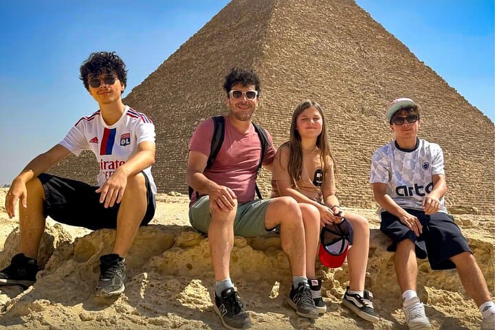 Full-Day Pyramids, Sphinx, Saqqara & Memphis Private Tour from Cairo