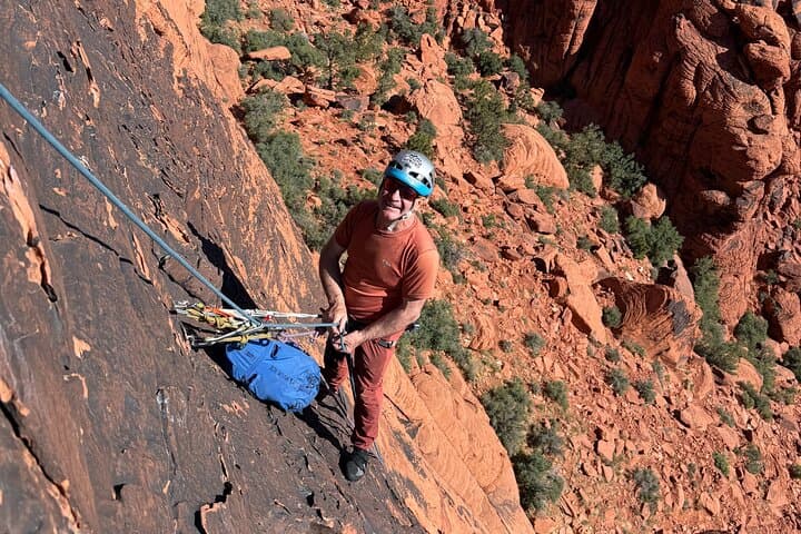 Full-Day Rock Climbing in Red Rock Canyon: Calico Basin Climb from Las Vegas photo 4
