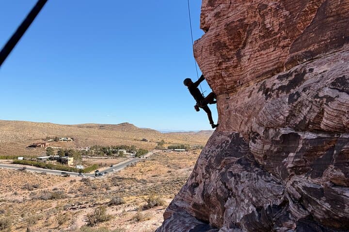 Half-Day Rock Climbing in Red Rock Canyon: Beginner Calico Basin Climbs Near Las Vegas photo 4