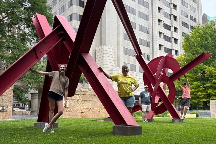 St. Louis Scavenger Hunt: Downtown City Quest Near the Gateway Arch photo 4