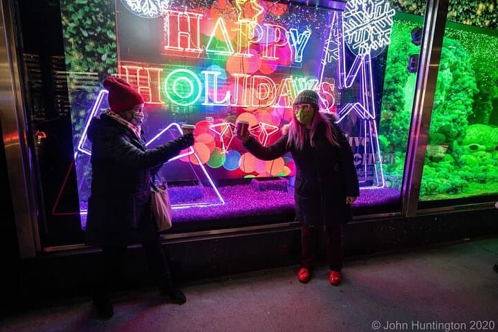 Ultimate NYC Christmas Lights Night Walking Tour — Rockefeller, Saks & Bryant Park photo 4