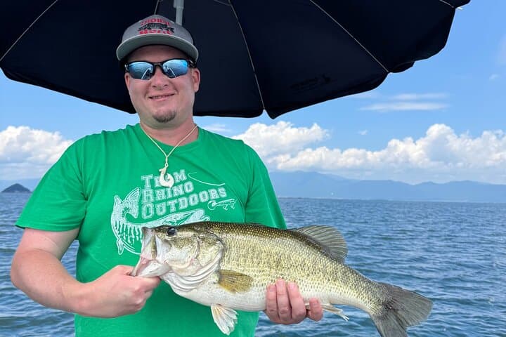 Lake Biwa Bass Fishing: Private Full-Day Largemouth Adventure from Kyoto