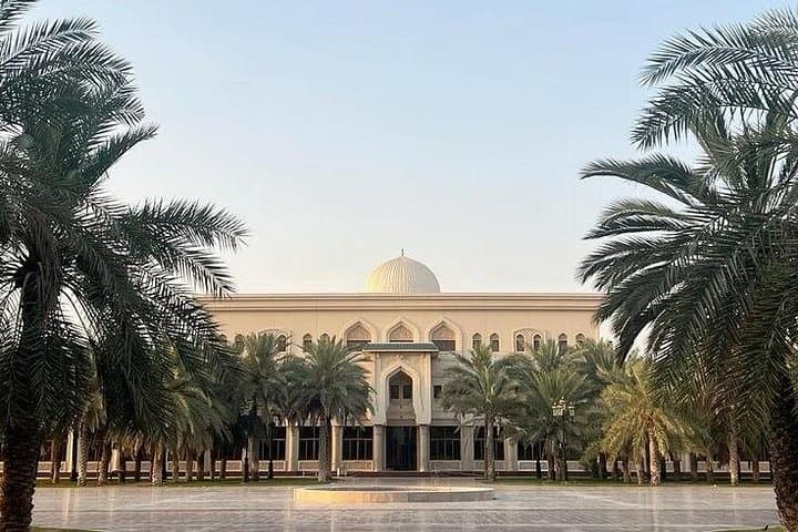 Sharjah Cultural and Heritage Tour: Blue Souk, Al Noor Mosque & Local Markets photo 4