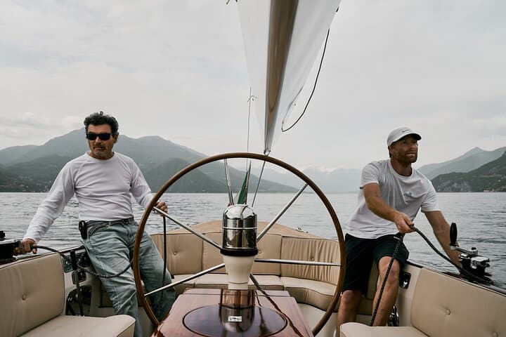 Private Classic Sailing Tour on Lake Como with Aperitif photo 4