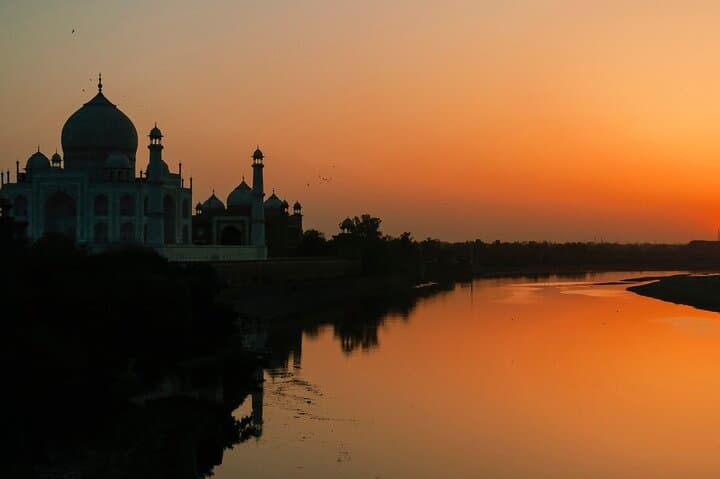 Sunrise at the Taj: Private Half-Day Tour from Agra to the Taj Mahal and Agra Fort photo 3