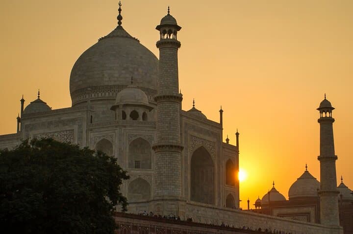 Sunrise at the Taj: Private Half-Day Tour from Agra to the Taj Mahal and Agra Fort photo 2