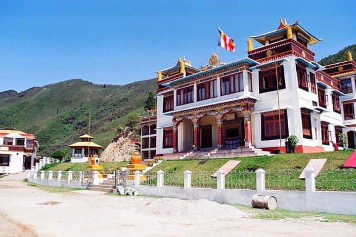 13-Day Assam Meghalaya Arunachal Tour: Brahmaputra Valleys, Tawang Heights & Kaziranga Wildlife photo 2