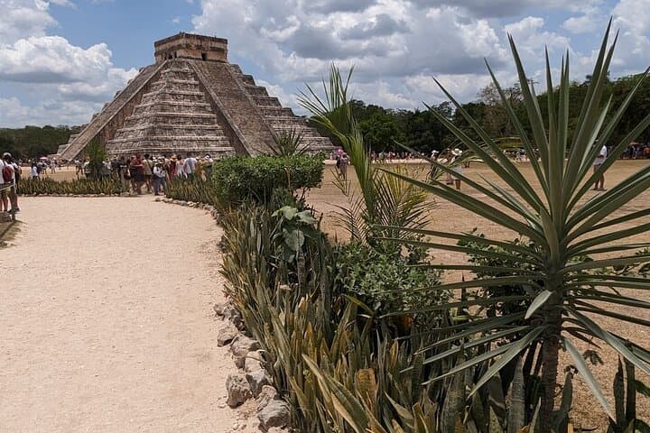 Private Tour: Chichen Itza, Valladolid & Selva Maya Cenote Day Trip from Cancún photo 3