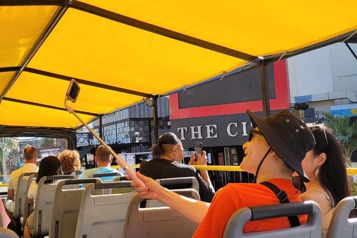 Cancun City Sightseeing & Shopping: Double‑Decker Bus Tour of Downtown and Hotel Zone photo 6