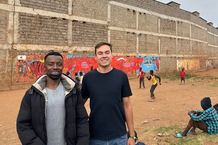 Nairobi Street Life: Kibera Walking Tour with a Local Guide