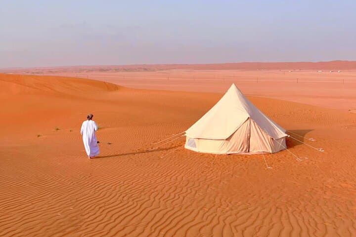 4-Day Oman Roundtrip: Wadis, Dunes & Coastal Heritage