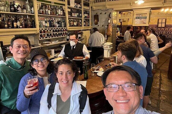 Lisbon Private Gastronomic Tour: 4-Hour Food & History Walk in Alfama photo 2