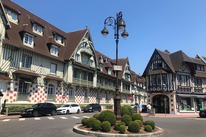 Le Havre Shore Excursion: Honfleur and Deauville Day Trip photo 2