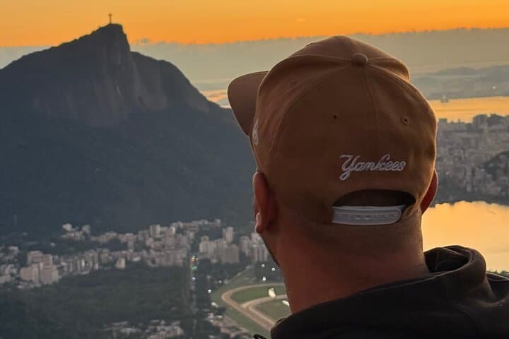 Trail Two Brothers: Dois Irmãos Hike for Rio's Best Viewpoints photo 2