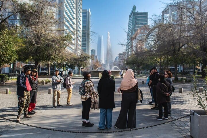 Sanhattan Walking Tour and Sky Costanera Observatory in Las Condes