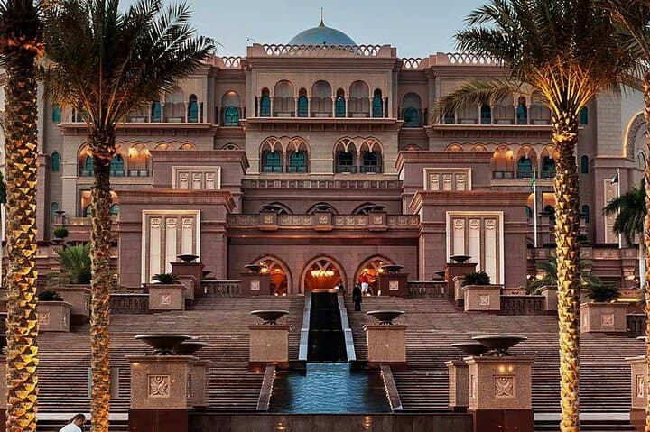 Private Abu Dhabi Day Tour from Dubai: Sheikh Zayed, Emirates Palace & Dates Market photo 6