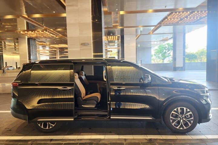 Explore Jeju Island’s Natural and Cultural Highlights with a Private Car Charter photo 2