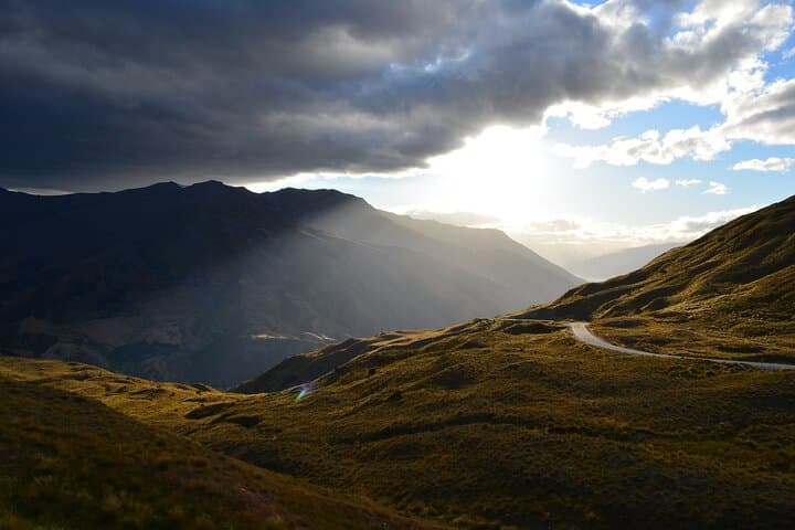Wanaka to Queenstown Scenic Small-Group Transfer via Cardrona & Crown Range photo 6