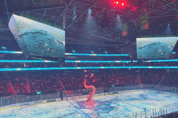 Seattle Kraken at Climate Pledge Arena: Live NHL Game Experience photo 6