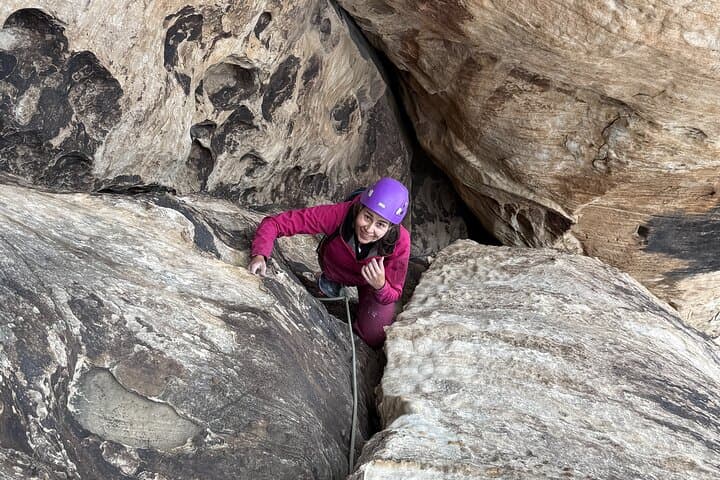 Full-Day Rock Climbing in Red Rock Canyon: Calico Basin Climb from Las Vegas photo 2