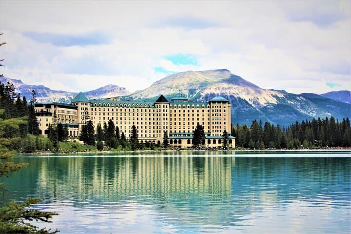 Private Banff & Yoho Tour — Lake Louise, Emerald Lake & Banff Gondola