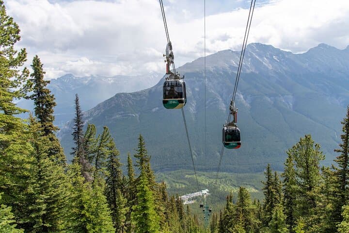Private Banff & Yoho Tour — Lake Louise, Emerald Lake & Banff Gondola photo 6
