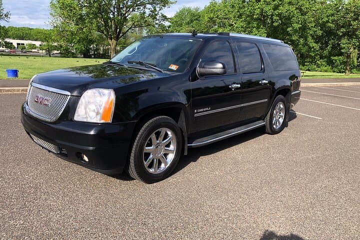 Private Airport Transfer Between JFK & LGA and Manhattan — Door-to-Door Minivan Service photo 3