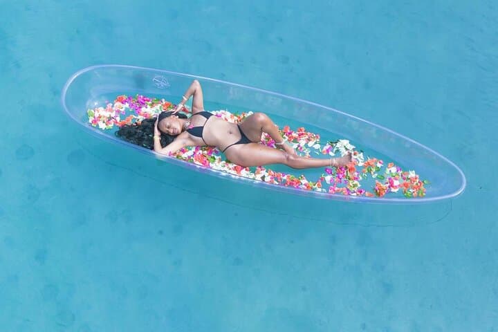 Clear Kayak Photo Shoot in Montego Bay: Private 90-Minute Beach Session photo 4