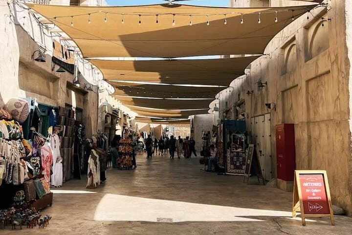 old-dubai-historical-walking-tour-al-fahidi-creek