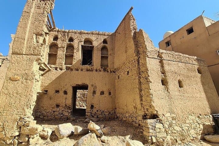Exploring Oman's Jebel Shams: Private 4WD Adventure Through History and Nature photo 3