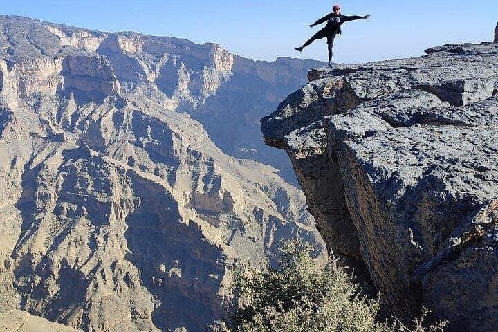 Exploring Oman's Jebel Shams: Private 4WD Adventure Through History and Nature photo 2
