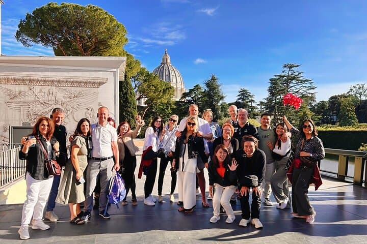 Inside the Vatican Museums: Guided Tour to the Sistine Chapel
