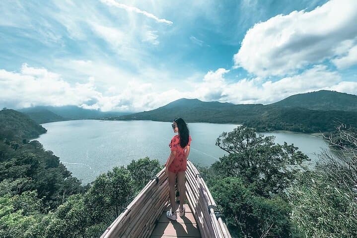 Northern Bali Scenic Instagram Tour: Ulun Danu, Handara Gate & Banyumala photo 6