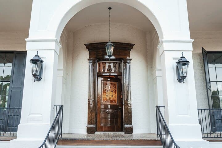 Taylor Mansion & East Row: Newport's Riverfront History Walk photo 6