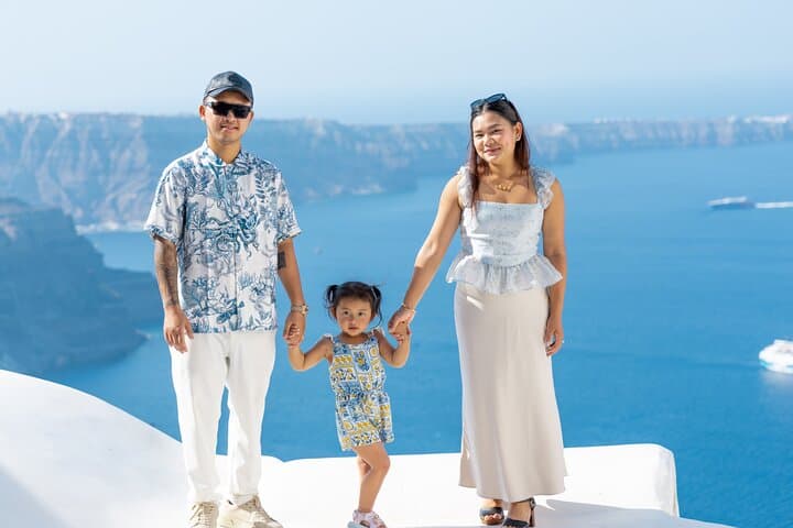 Family Photo Shoot in Santorini: Imerovigli Sunset Portrait Session photo 4