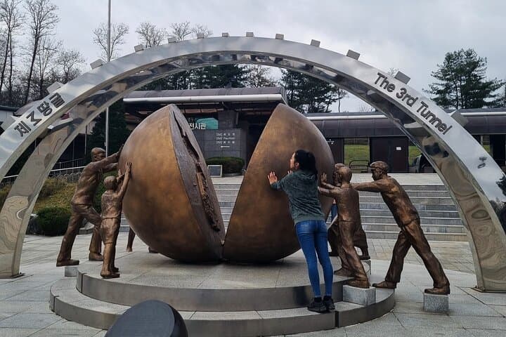 Private DMZ Day Tour: Third Tunnel, Dora Observatory & Gamaksan Suspension Bridge photo 6