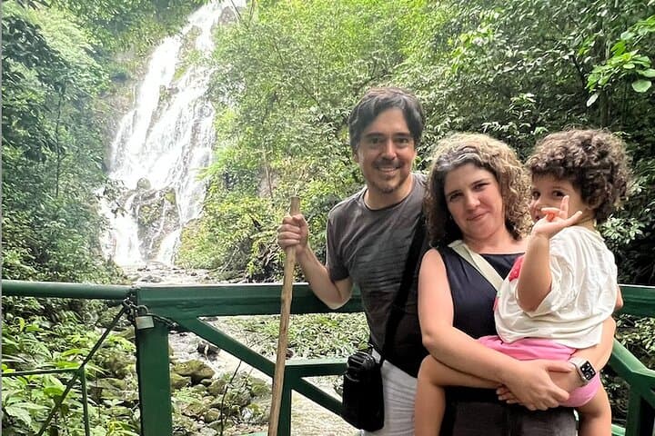 El Valle de Antón Full-Day: Waterfalls, Hot Springs & Local Market photo 2