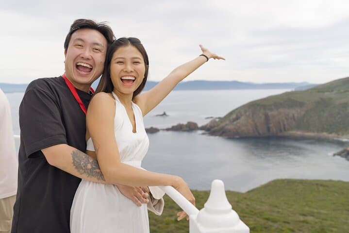 Cape Bruny Lighthouse Tour: Climb Tasmania’s Rugged Coastal Beacon
