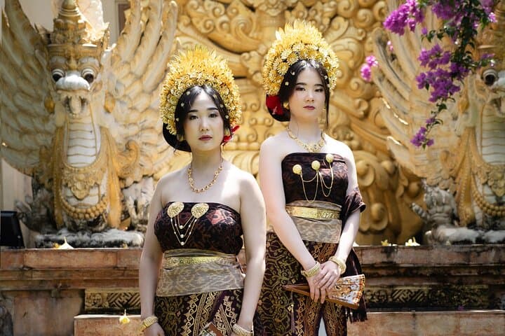 bali-traditional-dress-photoshoot-seminyak photo 3