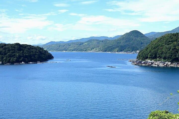 Amanohashidate & Ine Funaya Day Tour: Pine Sandbar, Boathouses and Bay Cruise photo 2