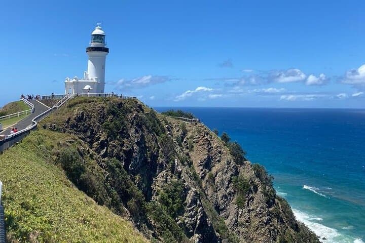 Byron Bay & Currumbin Wildlife Sanctuary Day Tour — Coastal Wildlife, Beaches & Cape Byron Lighthouse photo 4