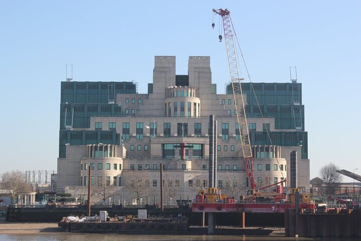 Inside London’s Spy World: Private 3-Hour Black Cab Espionage Tour