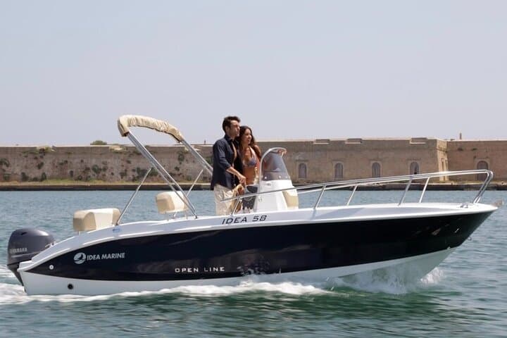 Private Boat Excursion Along the Amalfi Coast: Positano, Amalfi & Hidden Coves photo 3
