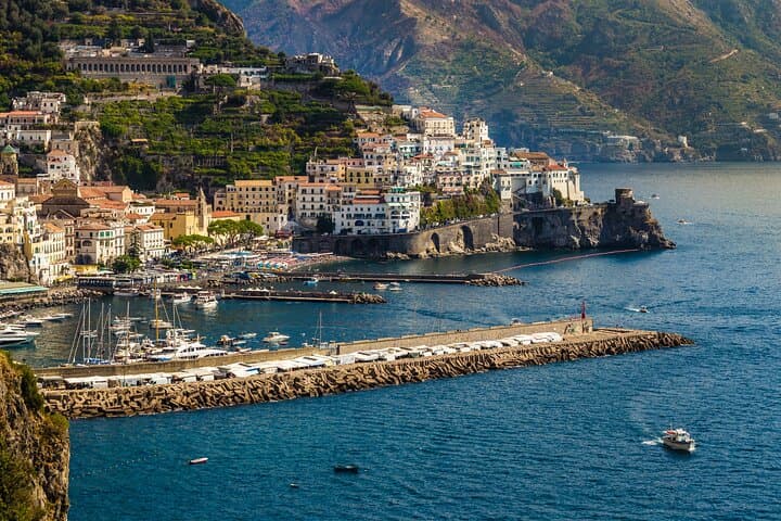 Private Boat Excursion Along the Amalfi Coast: Positano, Amalfi & Hidden Coves photo 6