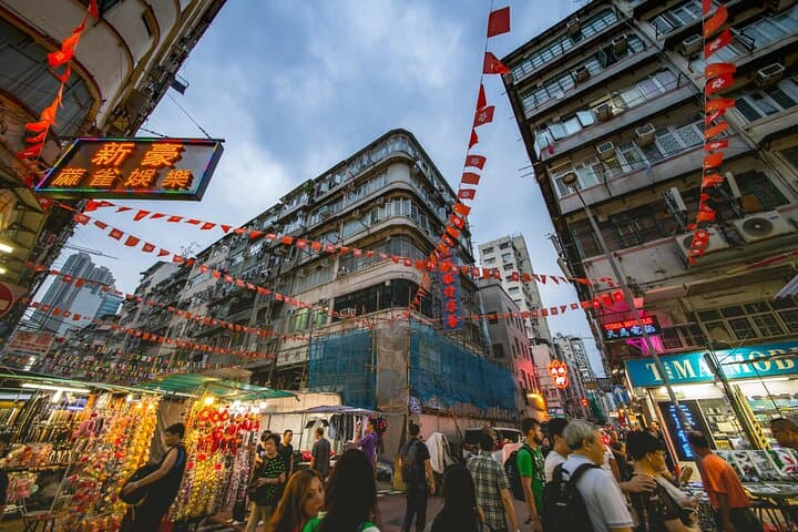 Private Hong Kong Tour: Explore Hong Kong Like a Local — Food, History & Hidden Corners photo 2