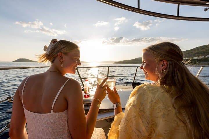 Split Sunset Cruise with Drink and Swim Stop — Evening Motorboat Tour photo 5
