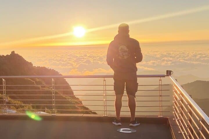 Pico do Arieiro Sunrise, Cabo Girão Skywalk & Câmara de Lobos Fishing Village photo 4